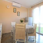Nada 2215 Apartamento